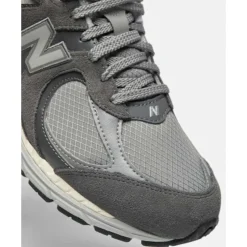 Mens 2002R Trainers-New Balance Outlet