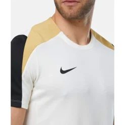 Mens Strike T-Shirt-Nike New