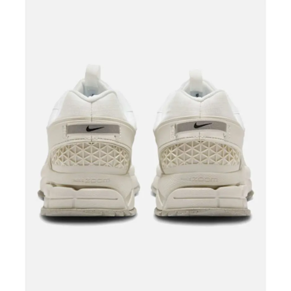 Mens Vomero Roam-Nike Hot