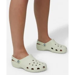 Womens Classic Clog-Crocs New