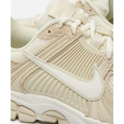 Womens Zoom Vomero 5-Nike Fashion