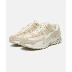 Womens Zoom Vomero 5-Nike Fashion
