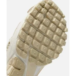 Womens Zoom Vomero 5-Nike Fashion