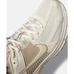 Womens Zoom Vomero 5-Nike Outlet