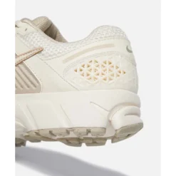 Womens Zoom Vomero 5-Nike Outlet