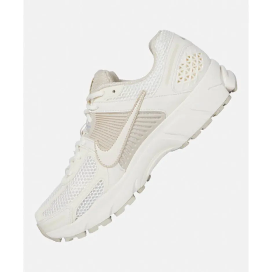 Womens Zoom Vomero 5-Nike Outlet